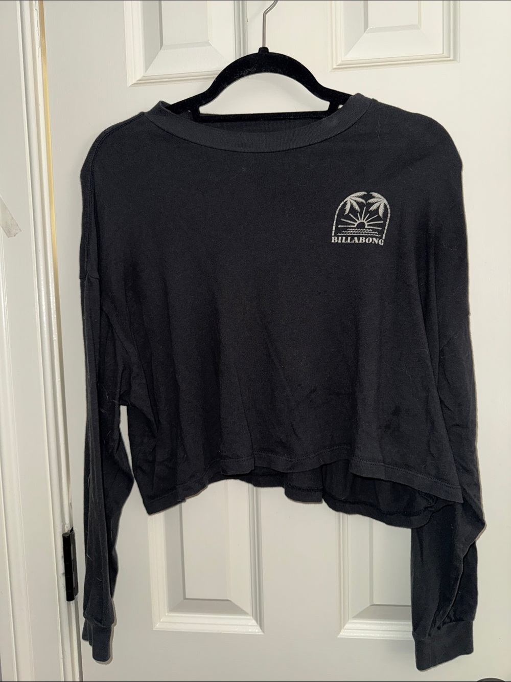 Billabong Cropped Long Sleeve Tshirt